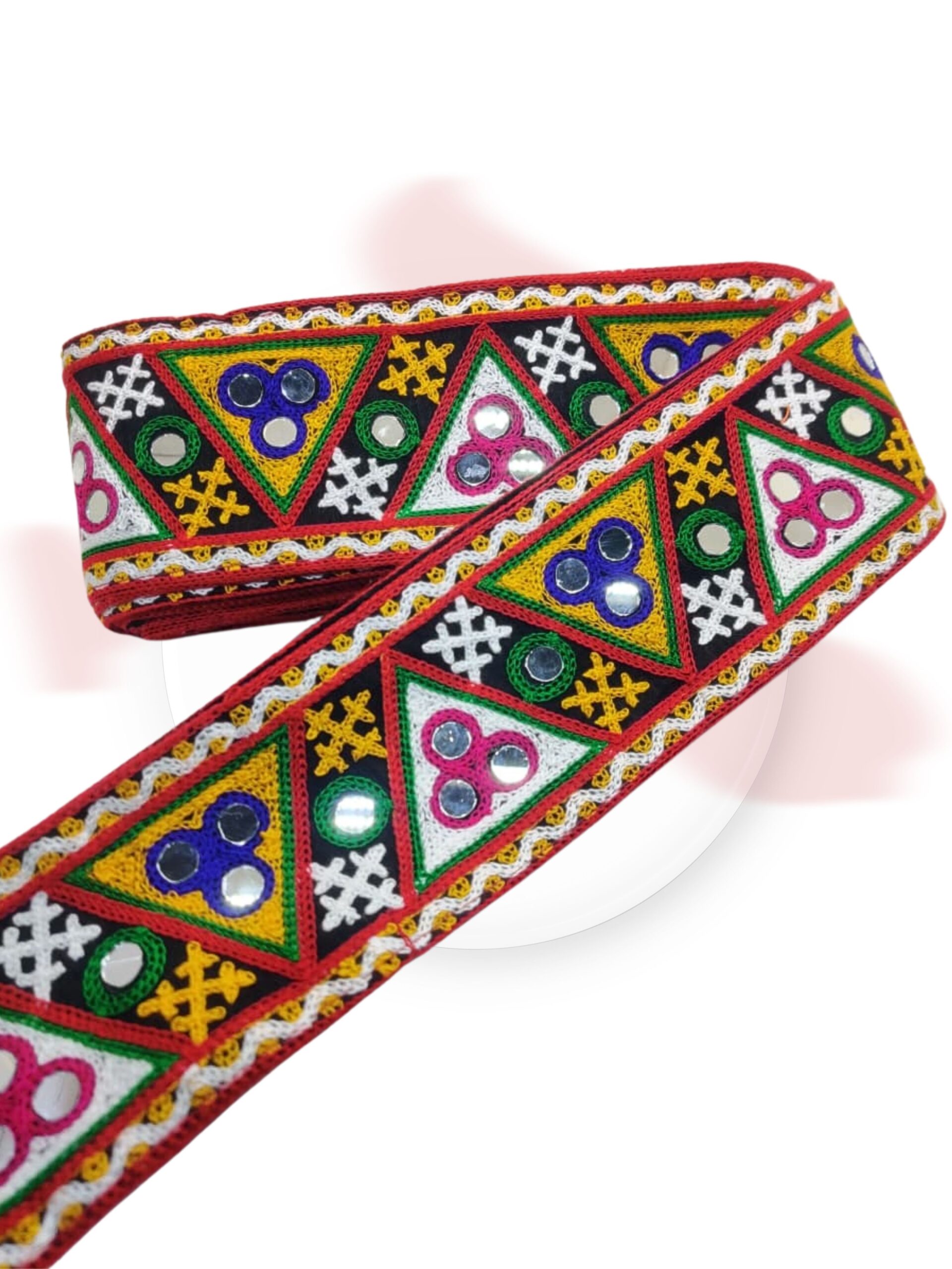 Kutchi Traditional Mirror Work Lace (2)