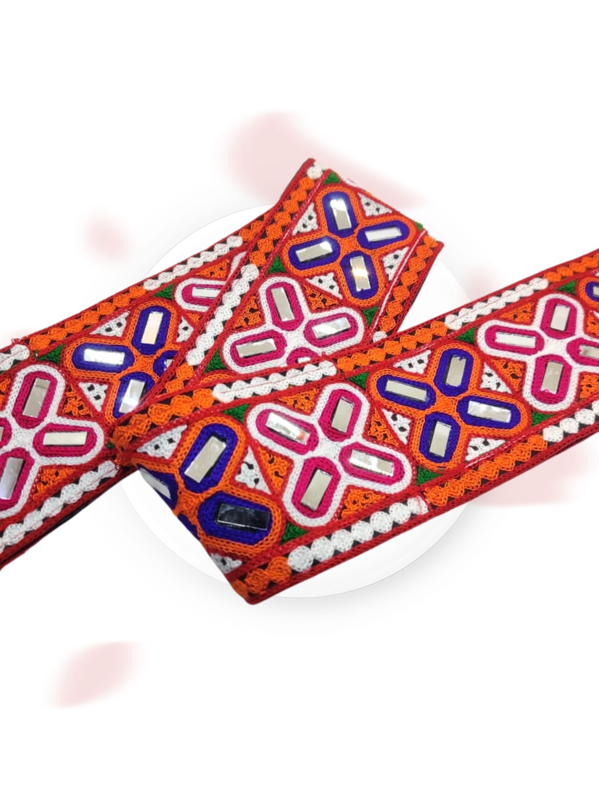 Kutchi Traditional Mirror Work Lace (3)