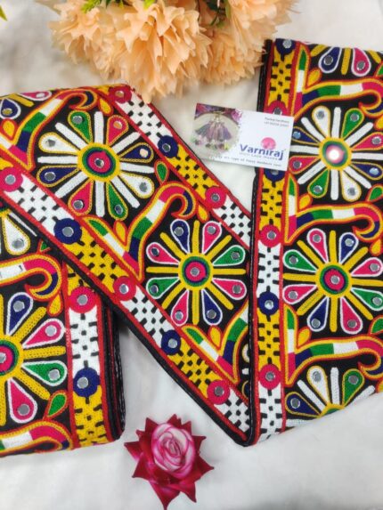 Varniart Amazing Multicolor Kachi Mirror Work Lace Border for Saree, Lehenga, Blouse, Dupatta, & Crafts (150MM Width, 9 Meter)- S 1171